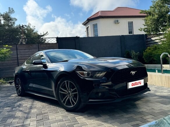 2017 Ford Mustang VI, чёрный, 2200000 рублей