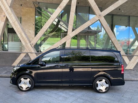 2023 Mercedes-Benz V-Класс Long 300 d длинный III (W447) Рестайлинг, чёрный, 7980000 рублей, вид 4