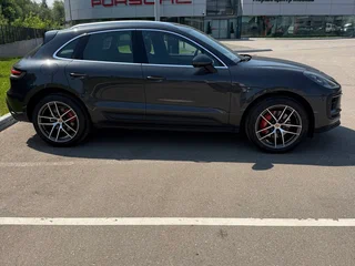 2023 Porsche Macan S I Рестайлинг 2, чёрный, 7800000 рублей, вид 3