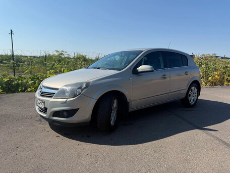 2007 Opel Astra H Рестайлинг, бежевый, 450000 рублей, вид 2