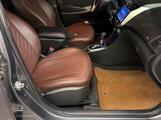 2013 Hyundai Solaris I, серый, 582000 рублей, вид 5