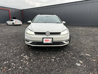 2017 Volkswagen Golf VII Рестайлинг, белый, 1400000 рублей, вид 2
