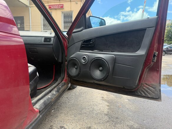 2007 Lada (ВАЗ) 2112, красный, 200000 рублей - вид 25