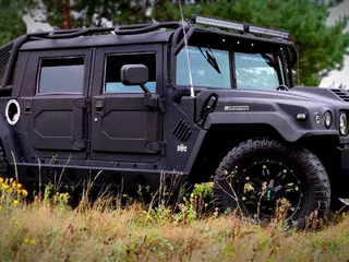 1997 Hummer H1, чёрный, 9500000 рублей, вид 1