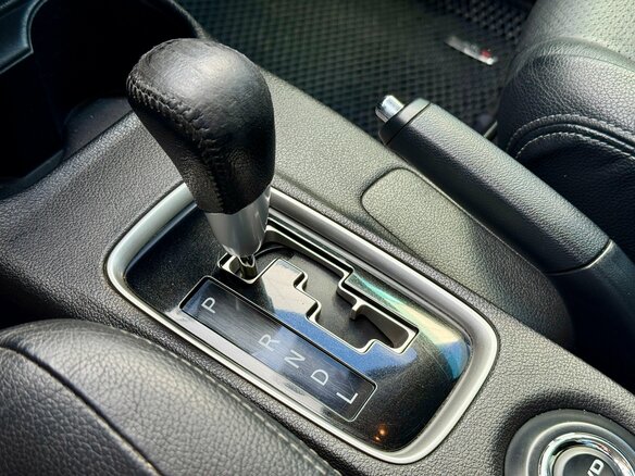 2013 Mitsubishi Outlander III, серебристый - вид 24