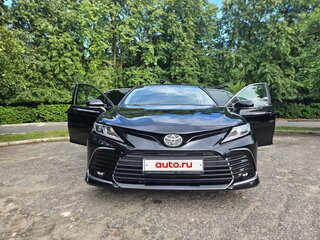 2021 Toyota Camry VIII (XV70) Рестайлинг, чёрный, 3100000 рублей, вид 2