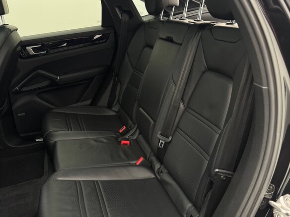 2020 Porsche Cayenne Coupé III, чёрный, 7850000 рублей - вид 20