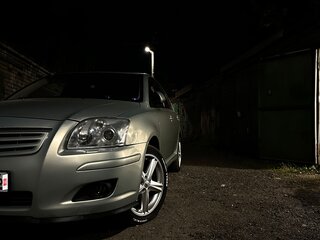 2007 Toyota Avensis II Рестайлинг, серый, 650000 рублей, вид 2