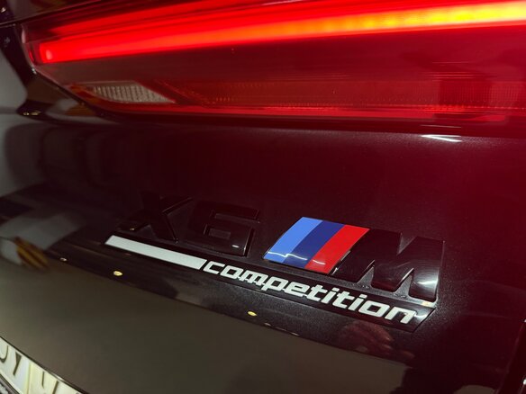 2020 BMW X6 M Competition III (F96), чёрный, 8000000 рублей - вид 7