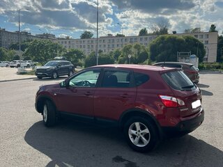 2013 Nissan Qashqai I Рестайлинг, красный, 950000 рублей, вид 3