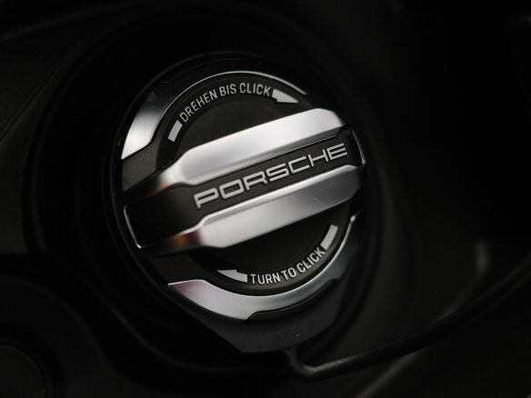 2025 Porsche Cayenne GTS Coupé III Рестайлинг, чёрный, 25690000 рублей - вид 38