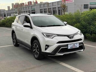2019 Toyota RAV4 IV (XA40) Рестайлинг, белый, 2250000 рублей, вид 3