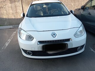 2012 Renault Fluence I, белый, 700000 рублей, вид 3