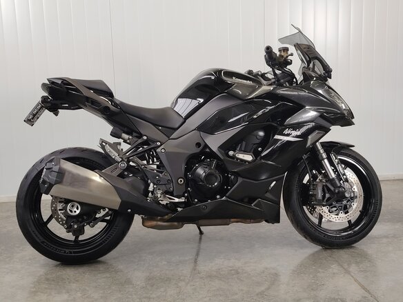 2020 Kawasaki Z 1000SX, чёрный, 1029000 рублей