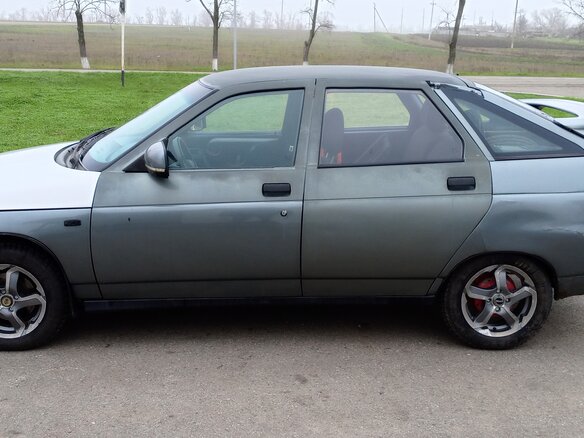 2005 Lada (ВАЗ) 2112, серебристый, 230000 рублей - вид 5