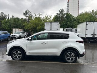 2019 Kia Sportage IV Рестайлинг, белый, 2350000 рублей, вид 3