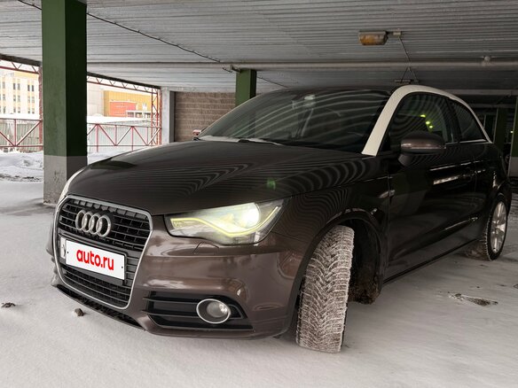 2011 Audi A1 I (8X), коричневый, 900000 рублей - вид 5