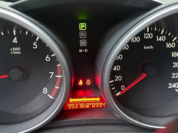 2011 Mazda 3 II (BL) Рестайлинг, чёрный, 1050000 рублей - вид 3