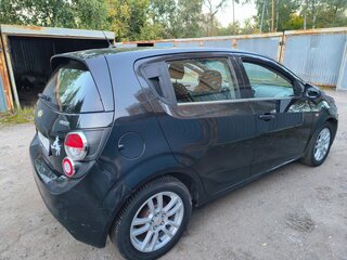 2014 Chevrolet Aveo II, чёрный, 680000 рублей, вид 3