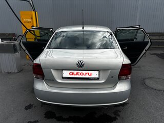 2012 Volkswagen Polo V, серебристый, 610000 рублей, вид 3