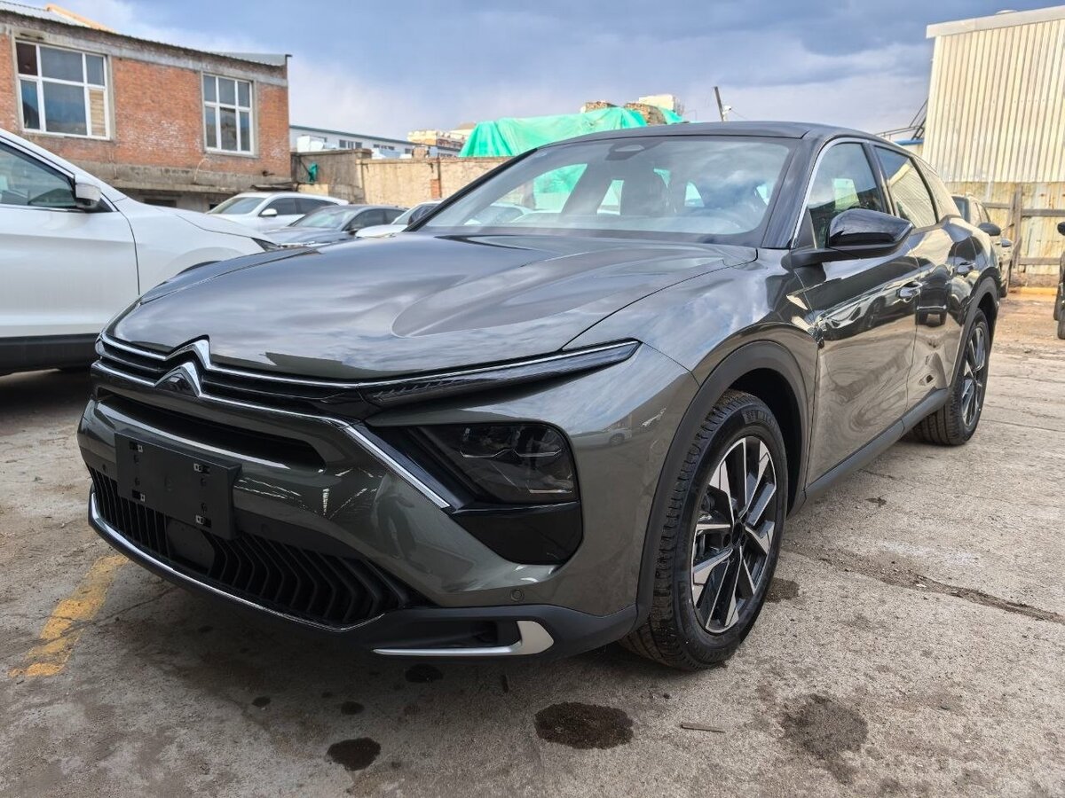 Открыть фотографии: Citroen C5 X