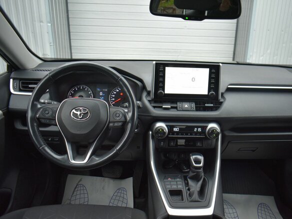 2021 Toyota RAV4 V (XA50), чёрный, 3199000 рублей - вид 5