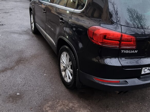 2014 Volkswagen Tiguan I Рестайлинг, чёрный, 1500000 рублей - вид 6