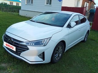 2019 Hyundai Avante VI Рестайлинг, белый, 1500000 рублей, вид 1