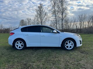 2013 Chevrolet Cruze I Рестайлинг, белый, 753000 рублей, вид 5