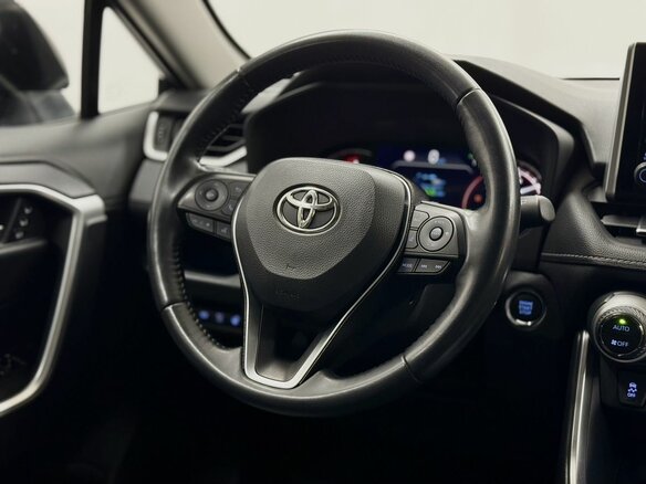 2021 Toyota RAV4 V (XA50), коричневый - вид 19