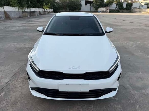 2023 Kia K3 II (China Market) Рестайлинг, белый, 1280285 рублей - вид 1