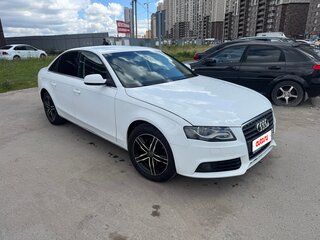 2010 Audi A4 IV (B8), белый, 833000 рублей, вид 1
