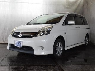 2017 Toyota ISis I Рестайлинг, белый, 1440000 рублей, вид 2