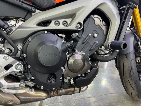 2014 Yamaha MT-09 (FZ-09), оранжевый - вид 13