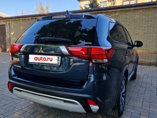 2021 Mitsubishi Outlander III Рестайлинг 3, синий, 1998000 рублей, вид 1