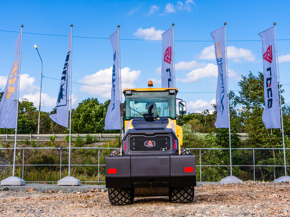 2025 LGCE RS7120H, жёлтый, 6990000 рублей - вид 7
