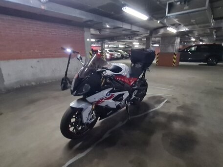 2017 BMW S 1000 RR, белый, 1600000 рублей, вид 3
