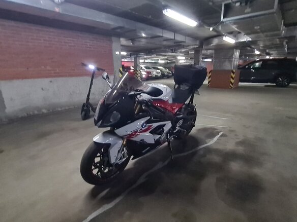 2017 BMW S 1000 RR, белый, 1600000 рублей - вид 2