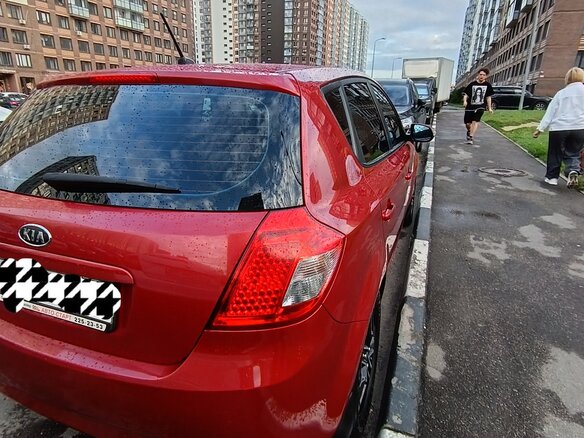 2011 Kia Ceed I Рестайлинг, красный, 750000 рублей - вид 8