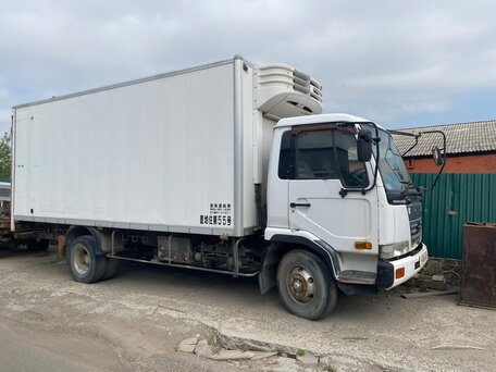 1990 Nissan Diesel Condor, белый, 1200000 рублей, вид 2