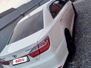 2016 Toyota Camry VII (XV50) Рестайлинг, белый, 1720000 рублей, вид 5