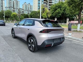 2025 Changan Qiyuan Q05 51.9 kWh II, розовый, 2350000 рублей, вид 3