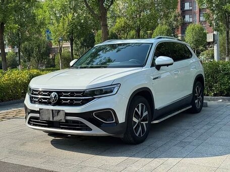 2023 Volkswagen Tayron I Рестайлинг, белый, 2570000 рублей, вид 1