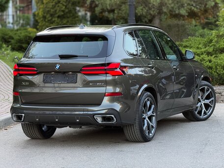 2025 BMW X5 30d IV (G05/G18) Рестайлинг, серый, 14690000 рублей, вид 2