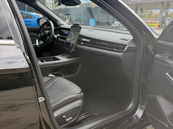 2024 Geely Preface I, чёрный - вид 8