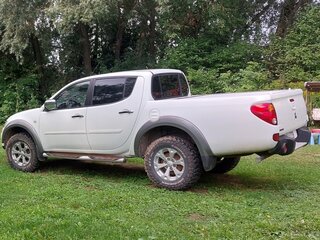 2014 Mitsubishi L200 IV Рестайлинг, белый, 3200000 рублей, вид 4