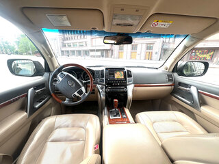 2013 Toyota Land Cruiser 200 Series Рестайлинг 1, чёрный, 4990000 рублей, вид 3