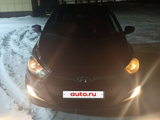 2011 Hyundai Solaris I, фиолетовый, 600000 рублей, вид 4