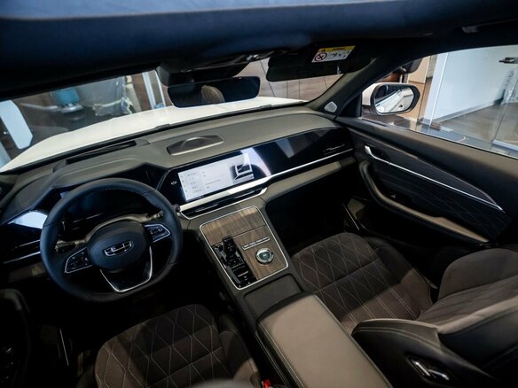 2026 Geely Monjaro I, белый, 4899990 рублей - вид 18