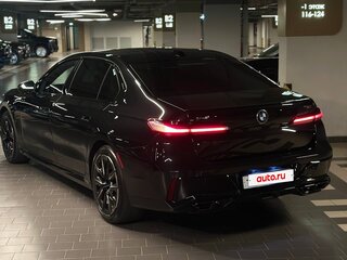 2022 BMW 7 серии 760i xDrive VII (G70), чёрный, 13500000 рублей, вид 4
